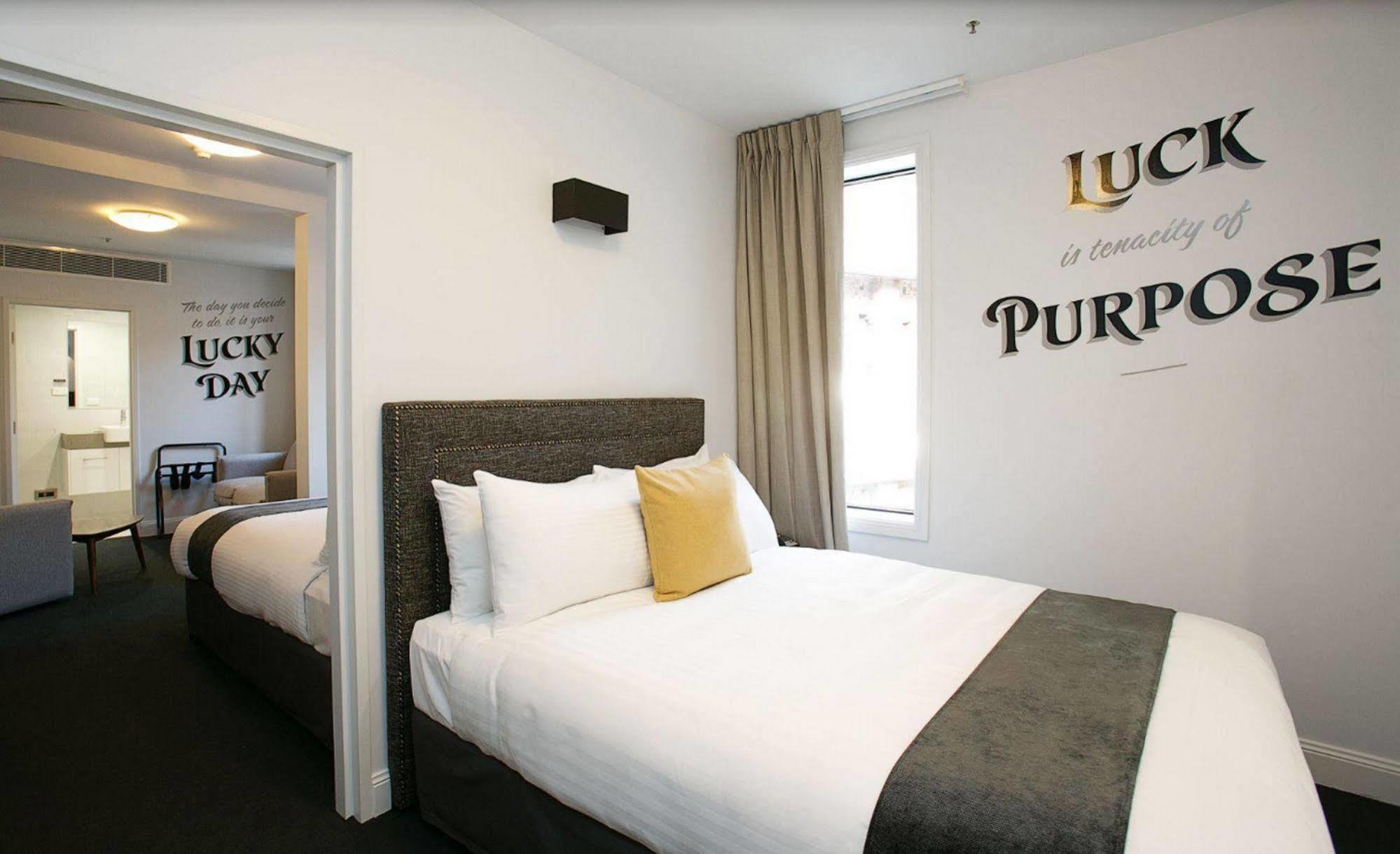 The Lucky Hotel นิวแคสเซิล ภายนอก รูปภาพ